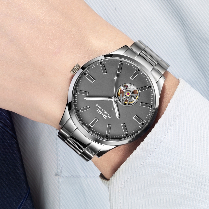 藍(lán)色表盤天文手表好看嗎(藍(lán)色表盤天文手表推薦哪一款好)