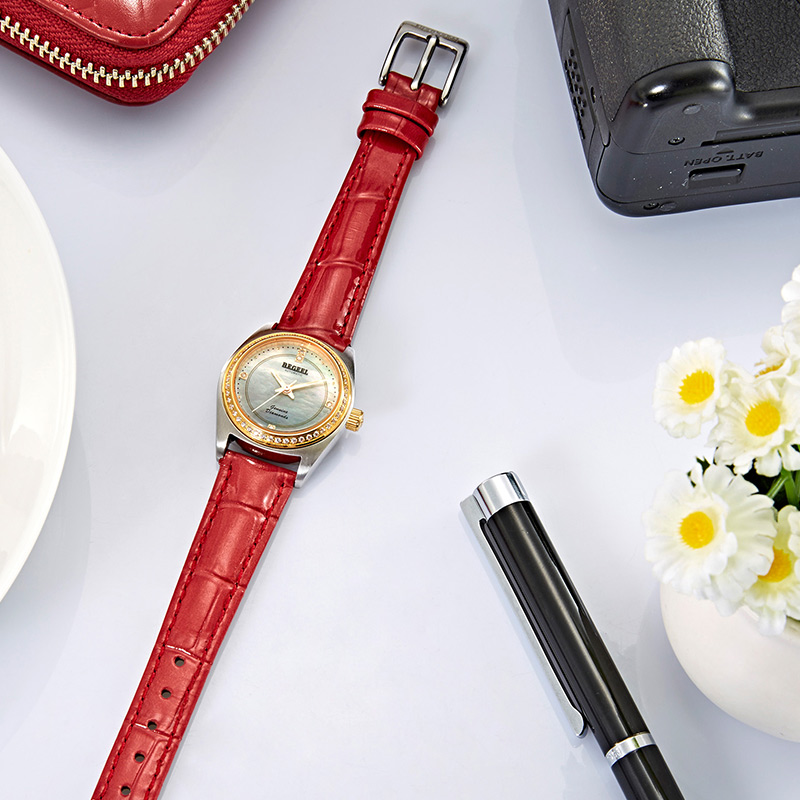 英國(guó)名表英國(guó)手表品牌,accuristmb775b是什么牌子手表